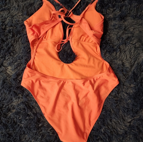 Swimsuit - Picture 2 of 2